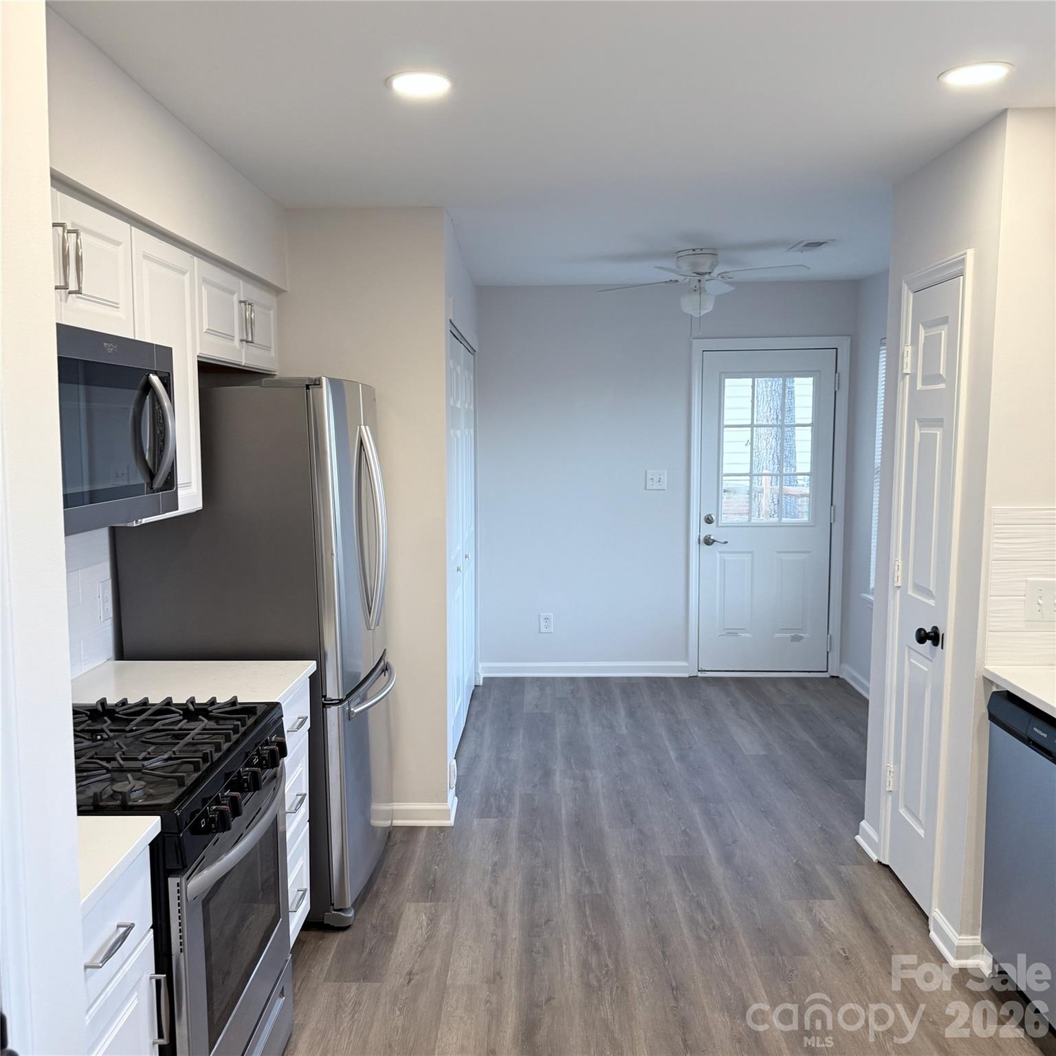 10129 Rockwood Road Charlotte, NC 28215 - Photo 7 of 36