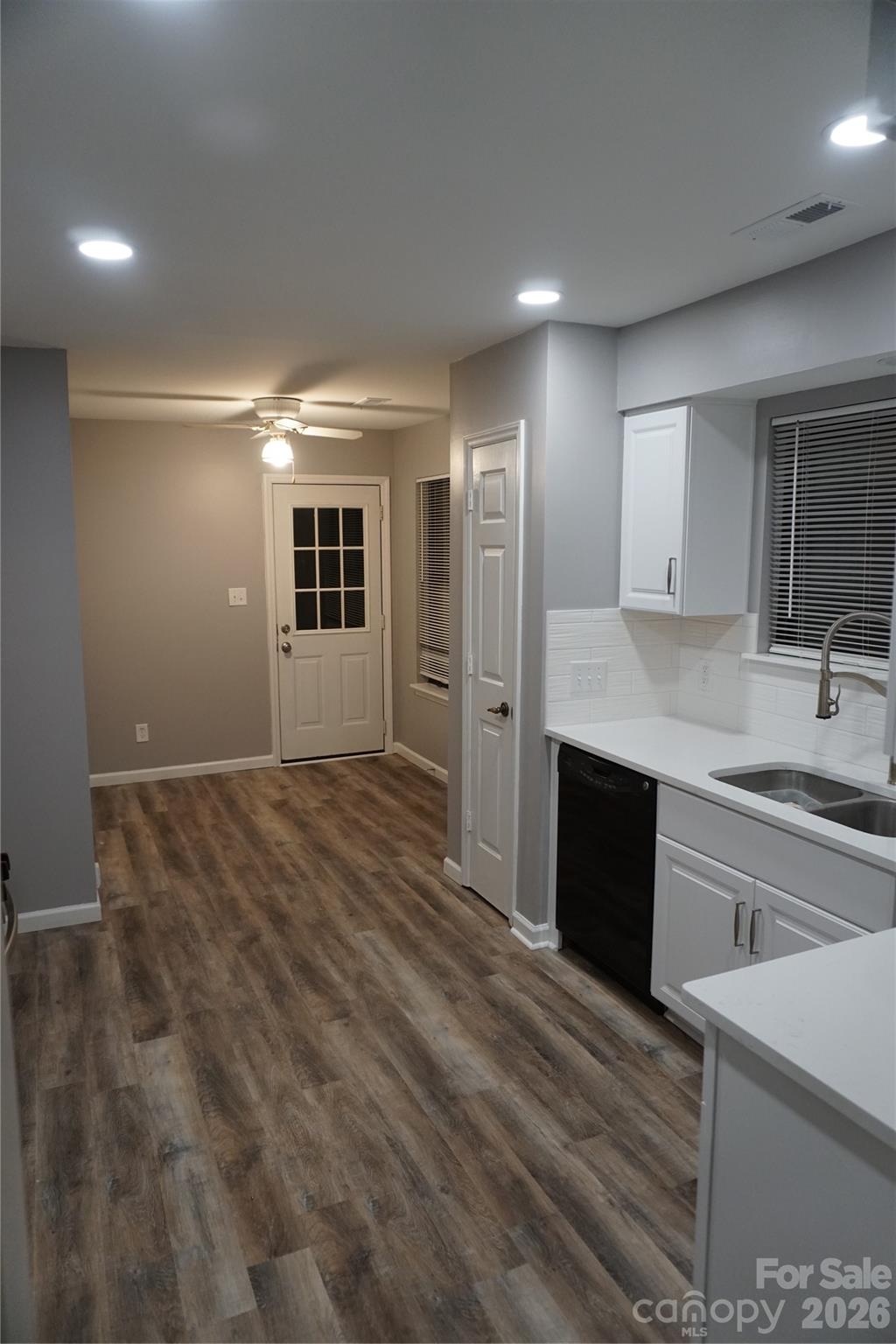 10129 Rockwood Road Charlotte, NC 28215 - Photo 8 of 10