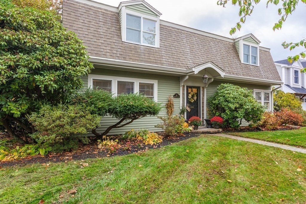 15 Carlton Road Marblehead, MA 01945 - Photo 2 of 37 a view of a house with a yard and sitting area