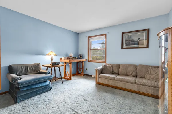 $1 | 735 South 2nd Street, Delavan, WI 53115