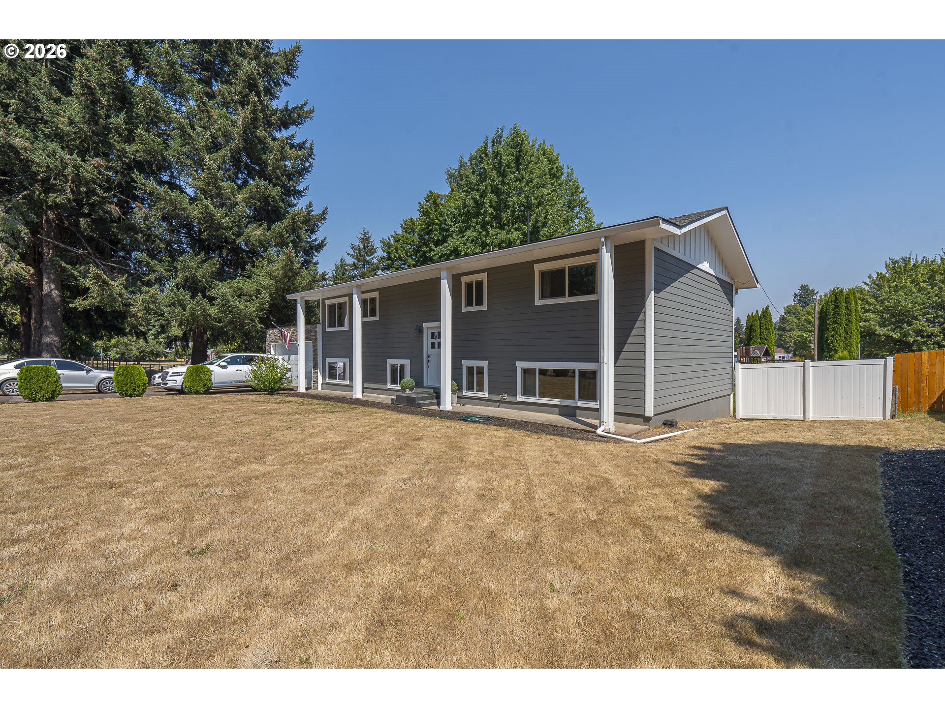 1709 Northwest Springhill Drive Albany, OR 97321 - Photo 2 of 39 Gallery Image 2
