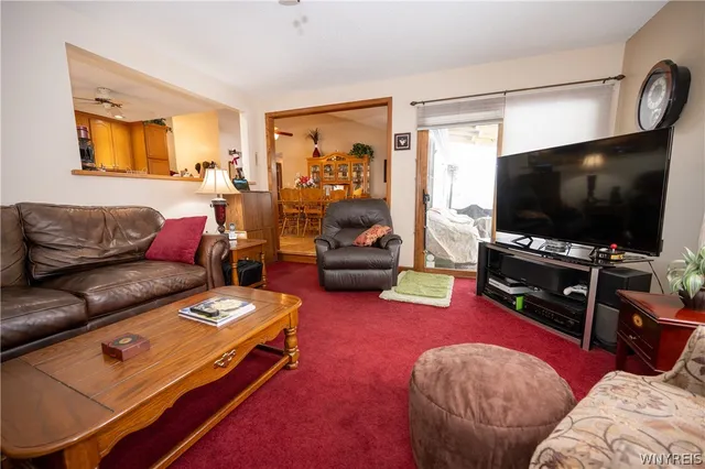 $359,900 | 43 Larkspur Lane, Amherst, NY 14228