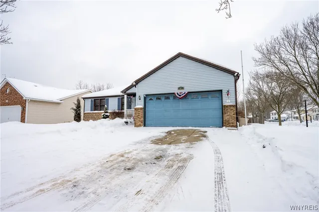 $359,900 | 43 Larkspur Lane, Amherst, NY 14228