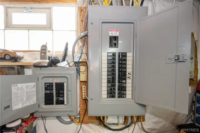 $359,900 | 43 Larkspur Lane, Amherst, NY 14228