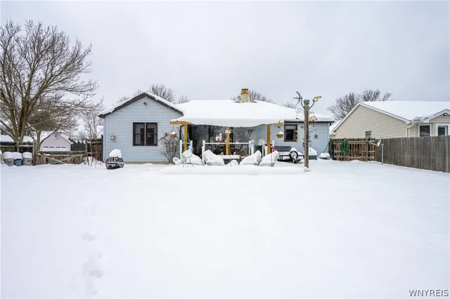 $359,900 | 43 Larkspur Lane, Amherst, NY 14228