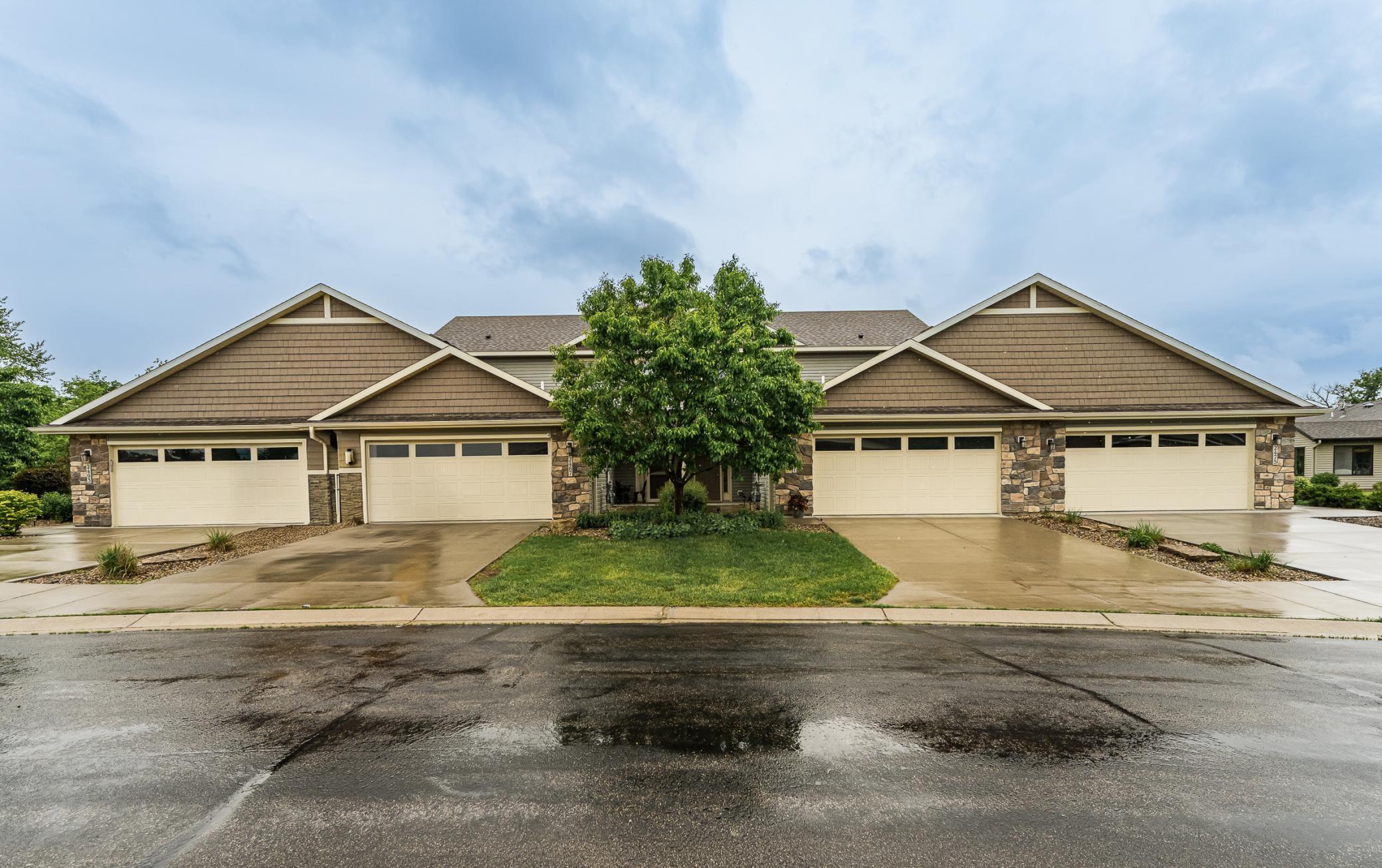 2481 Dallman Lane Southeast Rochester, MN 55904 - Photo 2 of 35 Gallery Image 2