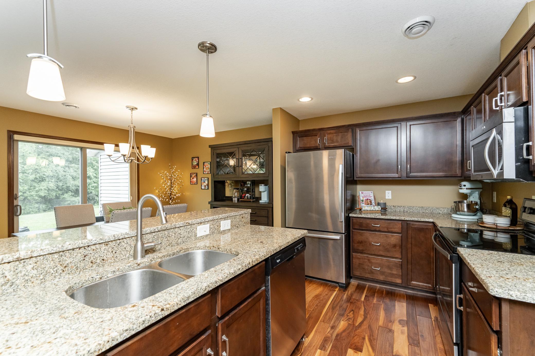 2481 Dallman Lane Southeast Rochester, MN 55904 - Photo 9 of 35 Gallery Image 9