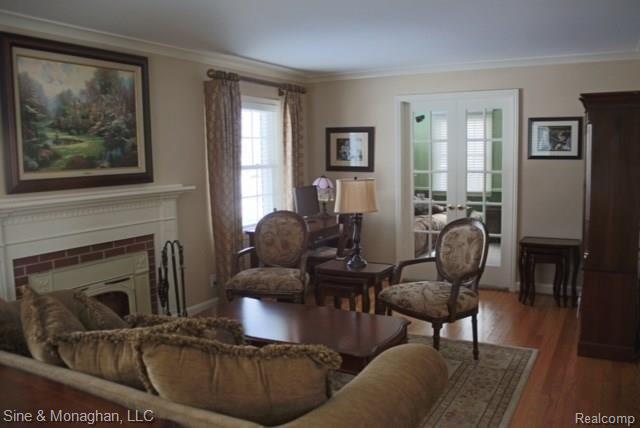 418 Moran Road Grosse Pointe, MI 48236 - Photo 3 of 34 IMG_4404.JPG