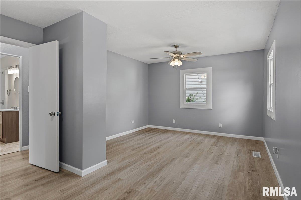 8 Douglas Court Springfield, IL 62704 - Photo 14 of 31