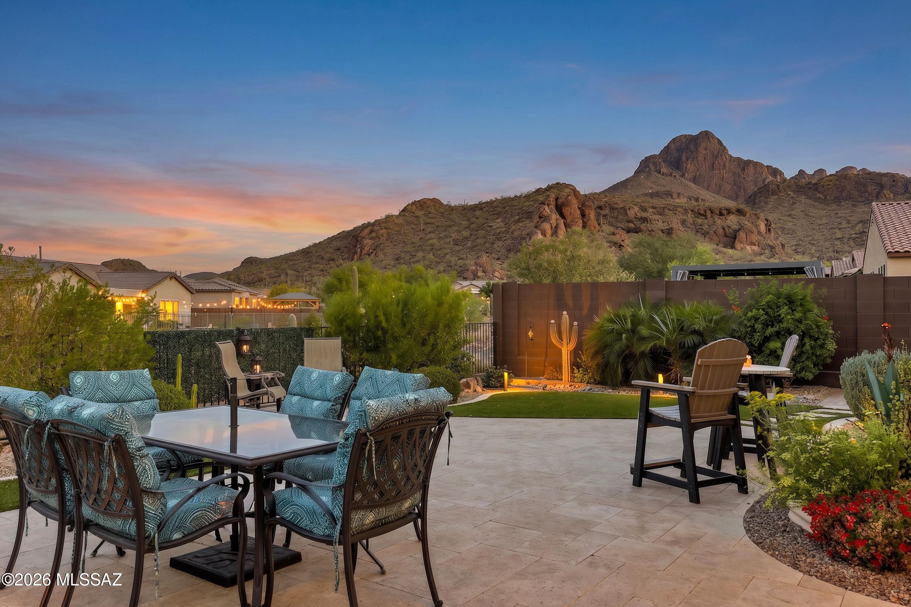 8428 North Lone Ranger Road Tucson, AZ 85743 - Photo 5 of 40