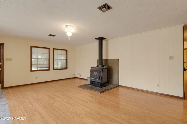 $199,900 | 216 Highland Drive, Lafayette, LA 70506