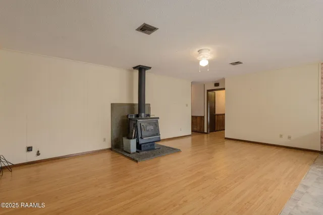 $199,900 | 216 Highland Drive, Lafayette, LA 70506