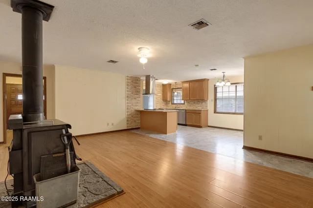 $199,900 | 216 Highland Drive, Lafayette, LA 70506