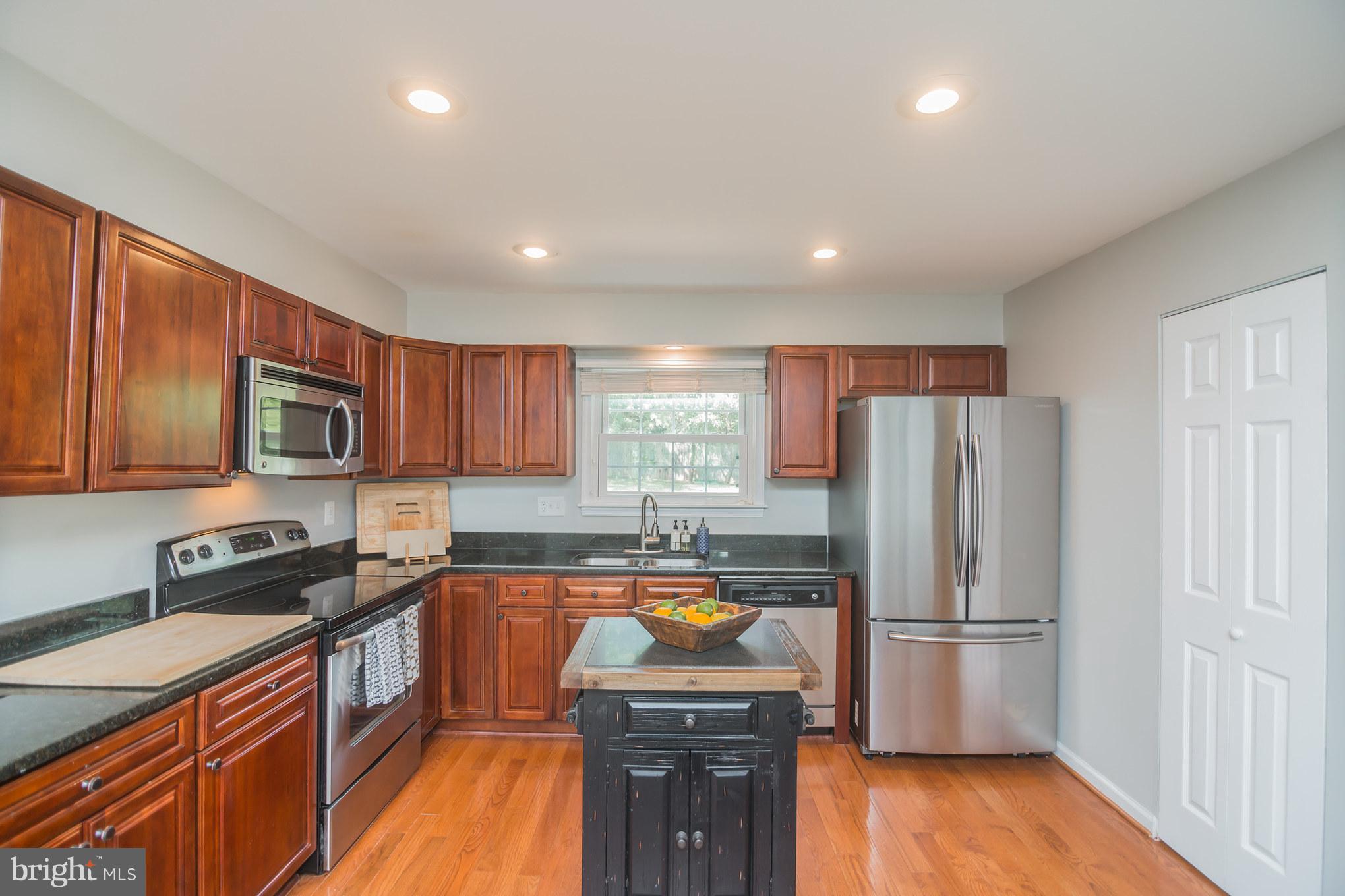 709 North York Road Sterling, VA 20164 - Photo 5 of 27 Brand new French door refrigerator