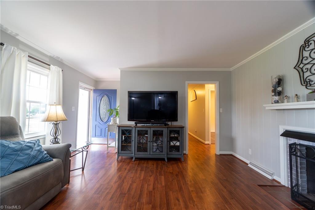 5218 Appomattox Road Pleasant Garden, NC 27313 - Photo 3 of 20