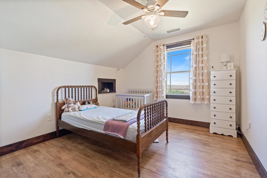 14282 East 530 Road Colcord, OK 74338 - Photo 29 of 42 Bedroom 4 (2nd level)