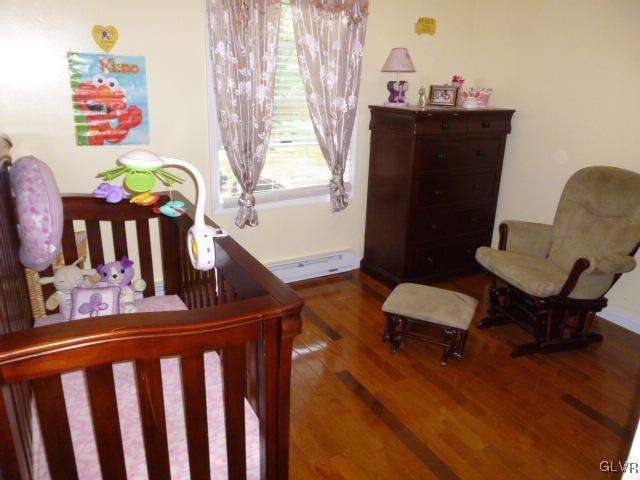268 Sundance Road Effort, PA 18330 - Photo 14 of 28 a living room with furniture and a window