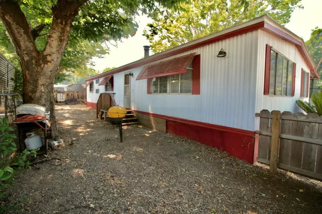 $104,900 | 3156 Esplanade, Unit 300, Chico, CA 95973