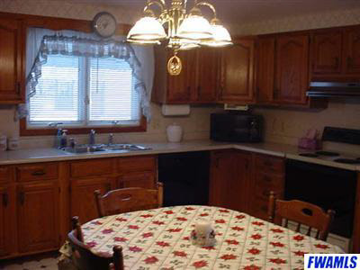 6207 Monroeville Road Fort Wayne, IN 46816 - Photo 3 of 12