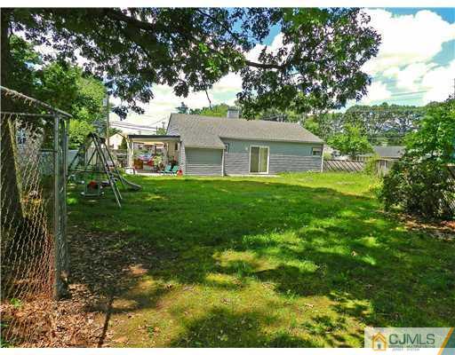 123 Winthrop Road Edison, NJ 08817 - Photo 18 of 22 a house view with a garden space