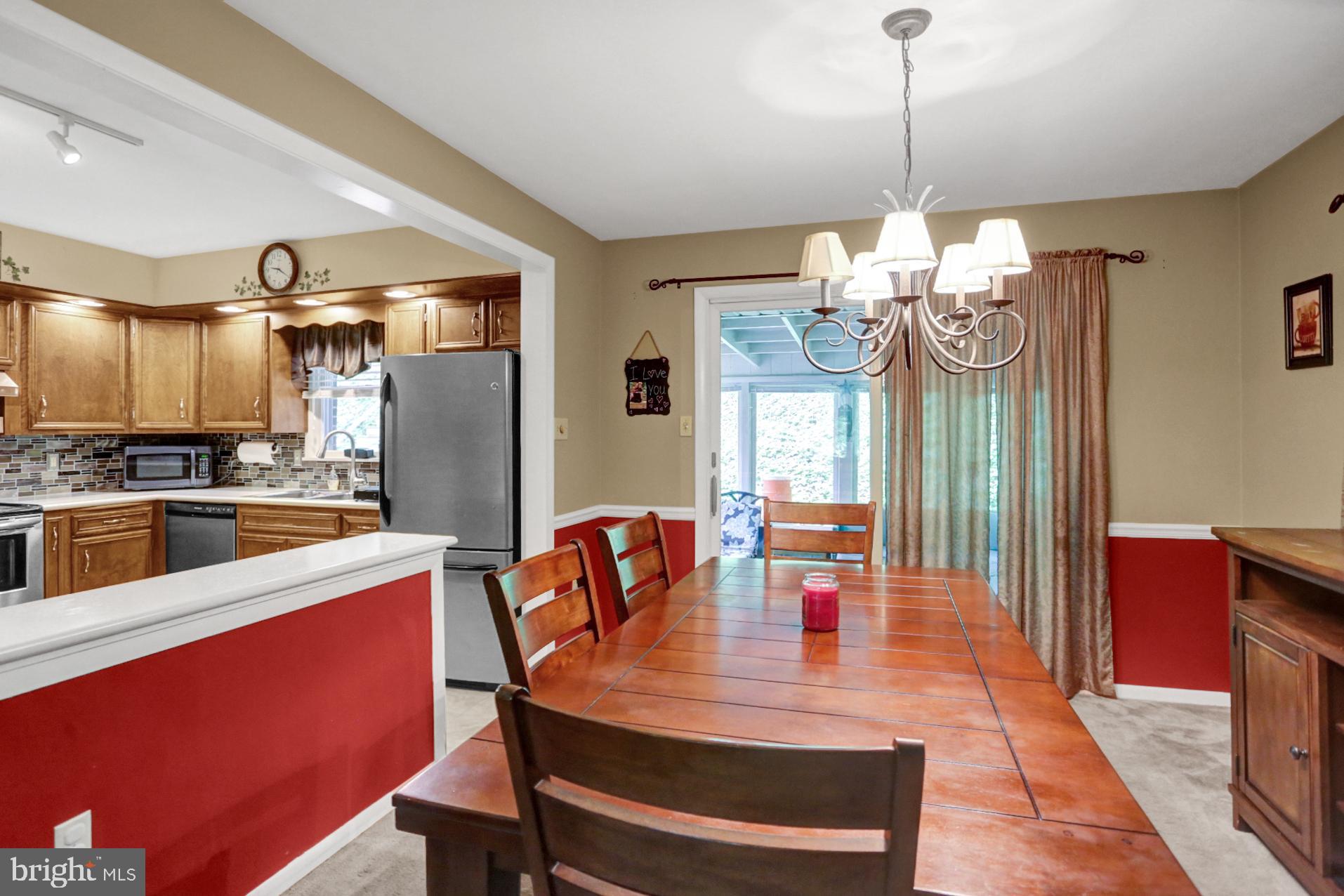 300 Mountain View Road Reading, PA 19607 - Photo 11 of 41