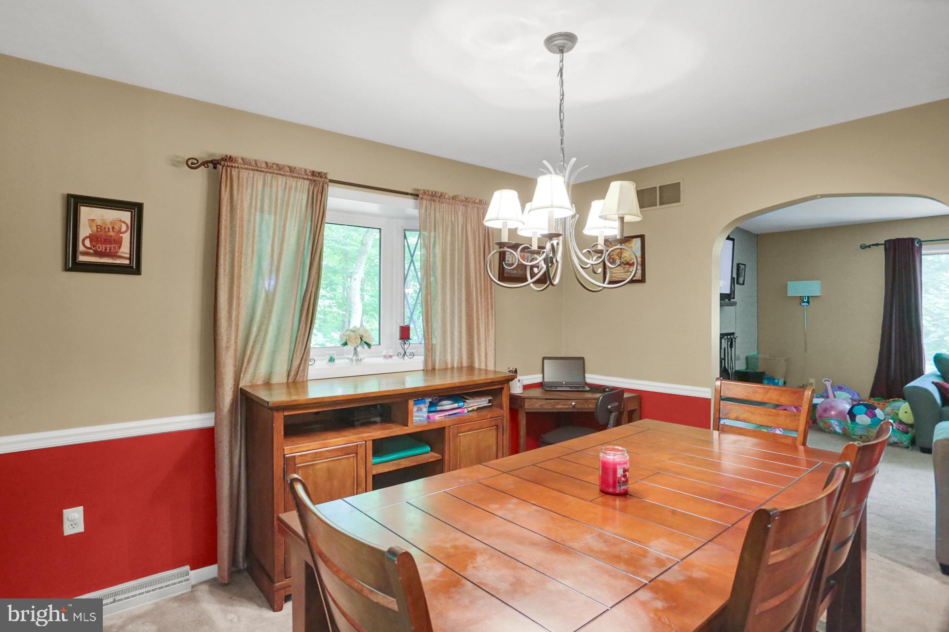 300 Mountain View Road Reading, PA 19607 - Photo 10 of 41