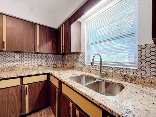 47 Lake Ct Loop Ocala, FL 34472 - Photo 18 of 41