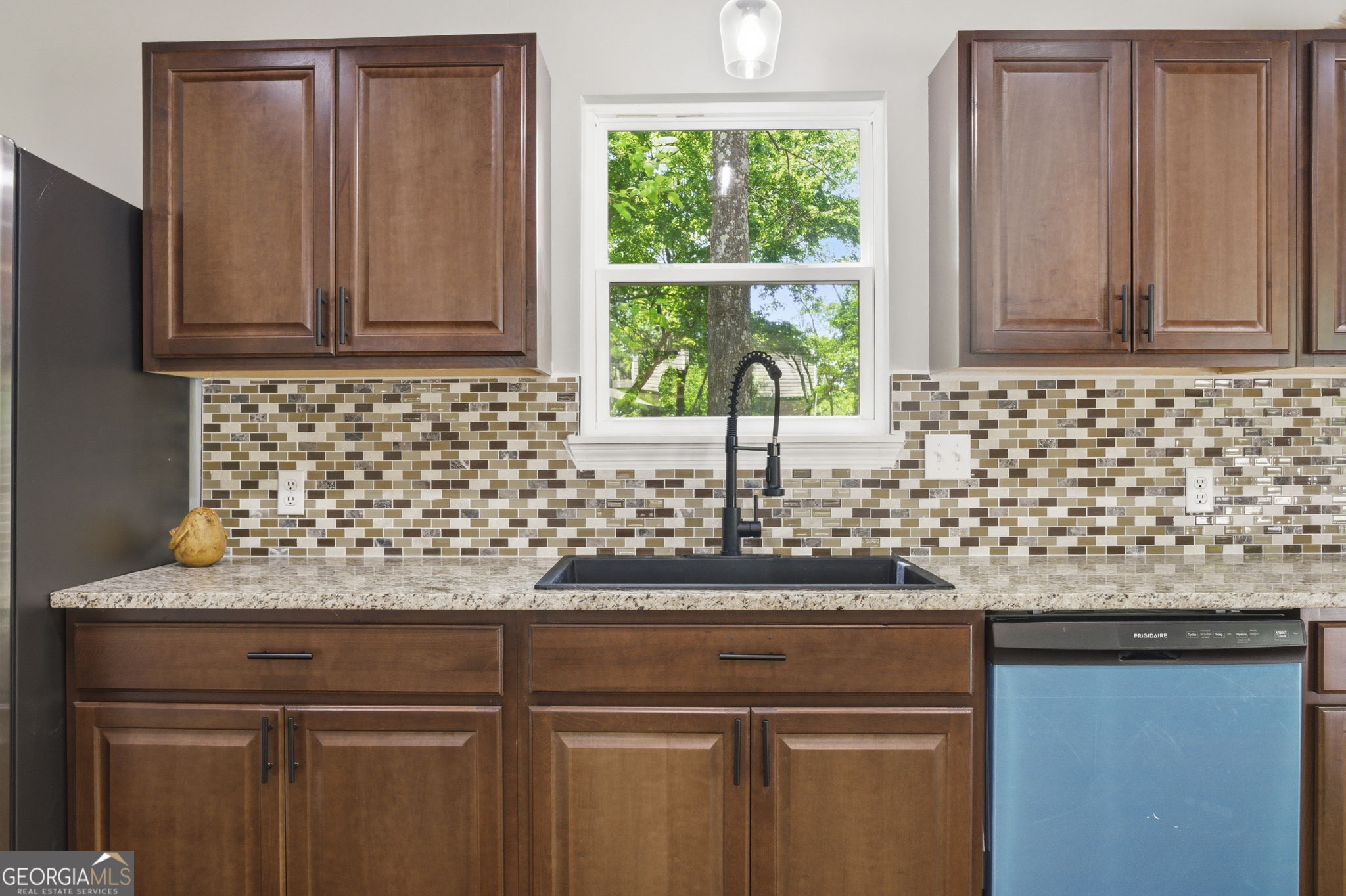 55 Reece Street Menlo, GA 30731 - Photo 8 of 36