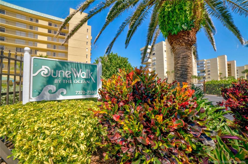 7380 South Ocean Drive, Unit 320 Jensen Beach, FL 34957 - Photo 29 of 39 a view of a bunch of flowers