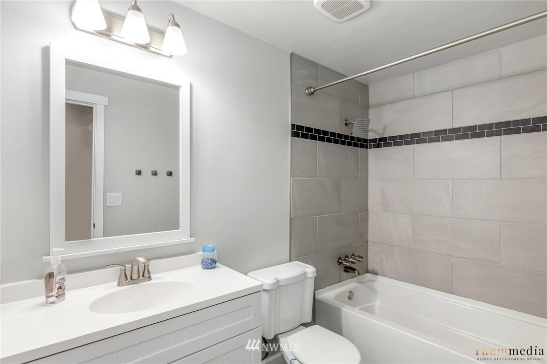 22304 17th Place West Bothell, WA 98021 - Photo 14 of 20