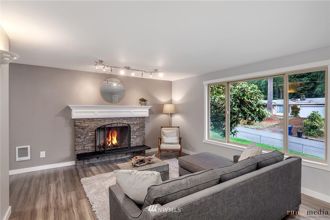 22304 17th Place West Bothell, WA 98021 - Photo 4 of 20