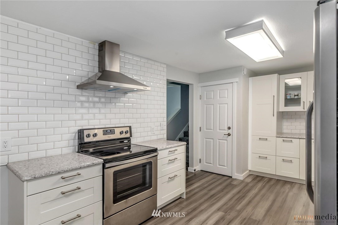 22304 17th Place West Bothell, WA 98021 - Photo 6 of 20