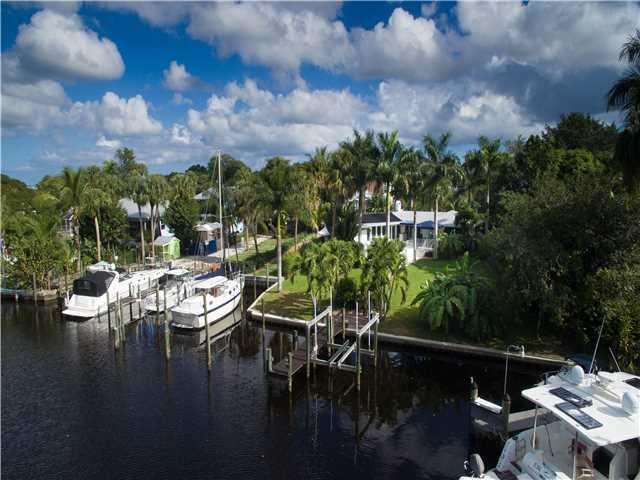 324 Southeast Cardinal Way Stuart, FL 34996 - Photo 17 of 24 Gallery Image 17