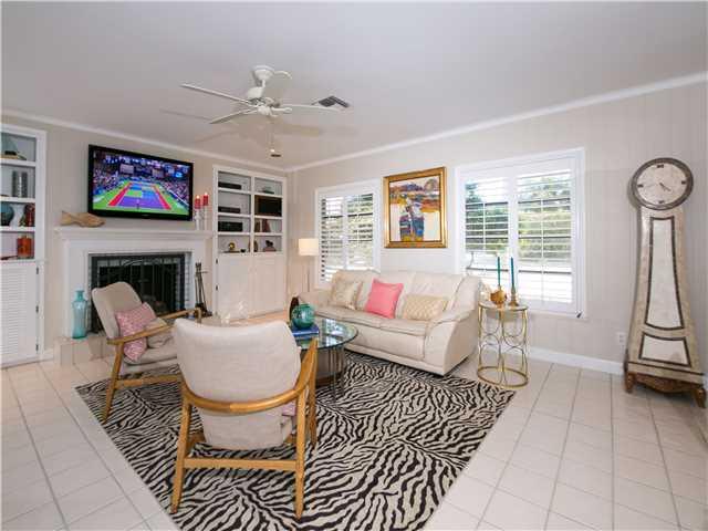 324 Southeast Cardinal Way Stuart, FL 34996 - Photo 6 of 24 Gallery Image 6