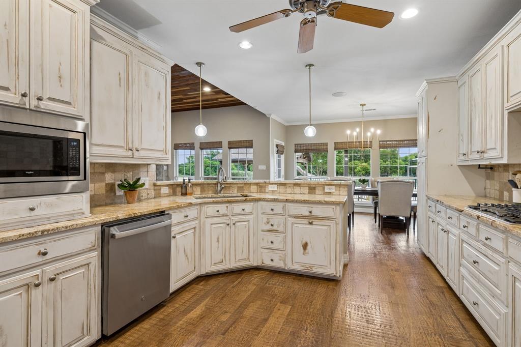 1700 Rock Ridge Road Lucas, TX 75002 - Photo 8 of 37 The kitchen today prior to updating.