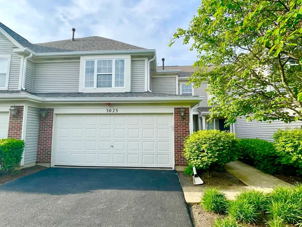 $3,200 | 3023 Crystal Rock Road, Naperville, IL 60564