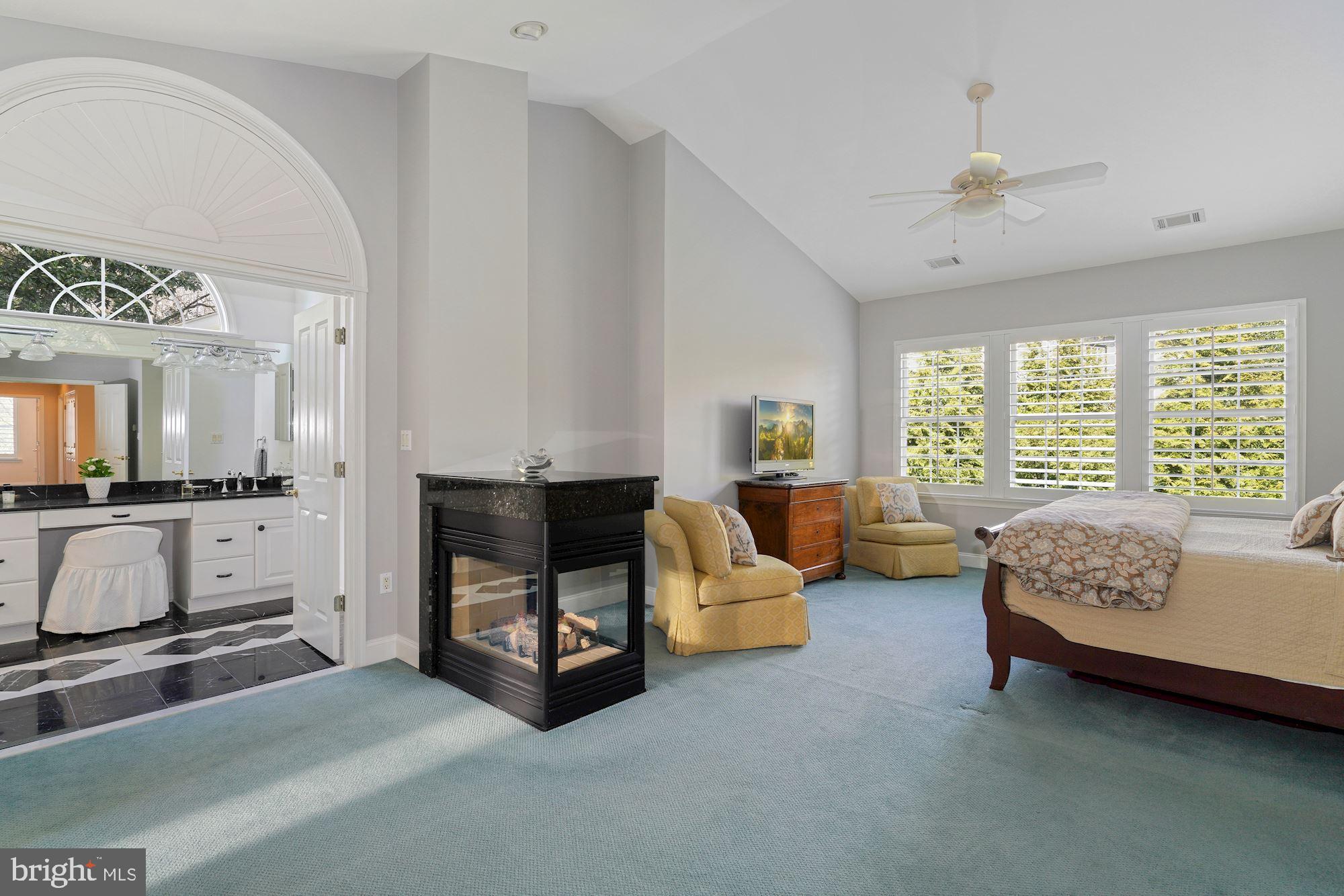 5910 Bradley Boulevard Bethesda, MD 20814 - Photo 14 of 42 Primary bedroom with en suite bath