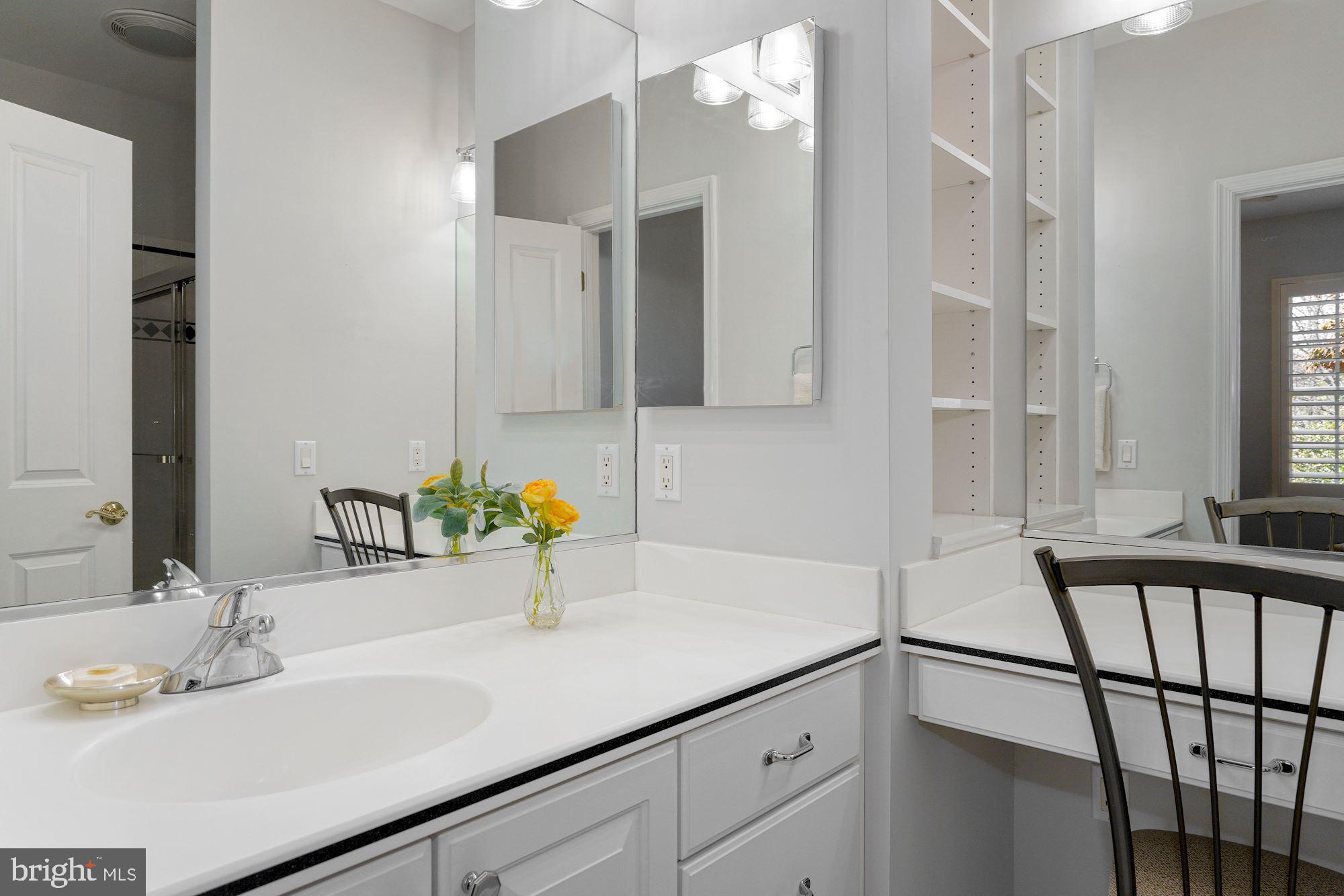 5910 Bradley Boulevard Bethesda, MD 20814 - Photo 21 of 42 En suite bath