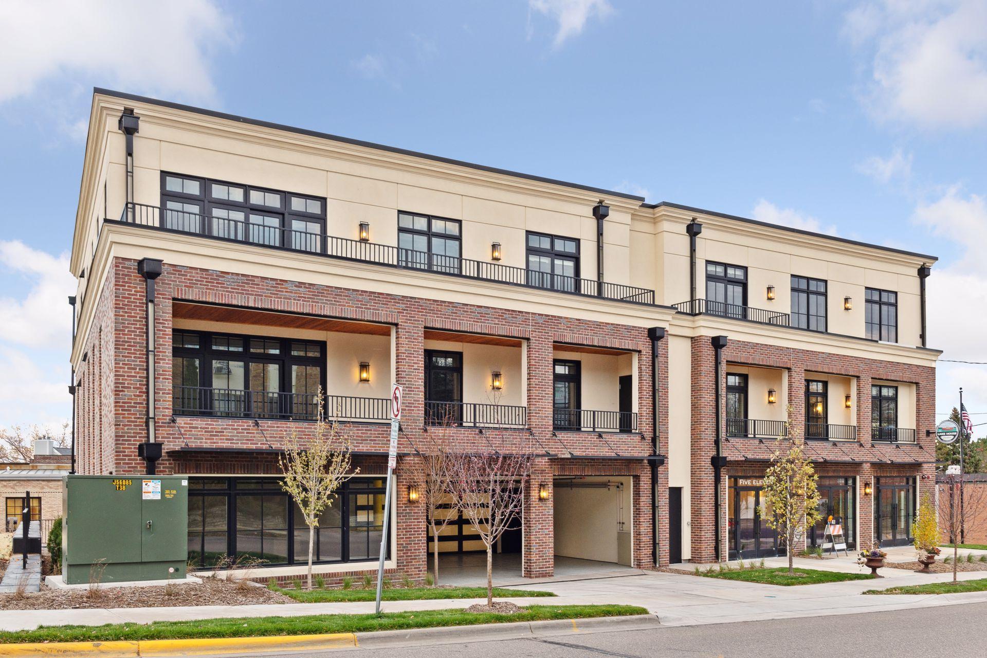 511 2nd Street, Unit 1 Excelsior, MN 55331 - Photo 2 of 38