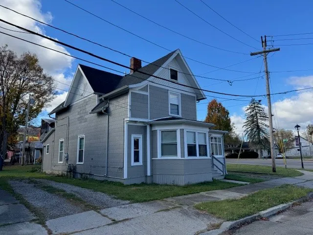 $124,900 | 4 Elm, Andover, NY 14806