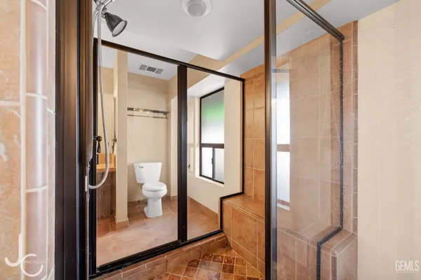 $649,995 | Undisclosed Address, Bakersfield, CA 93306