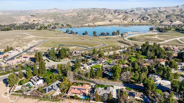 $649,995 | Undisclosed Address, Bakersfield, CA 93306