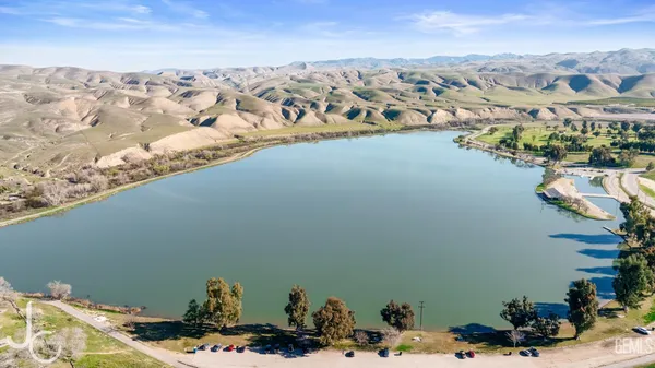 $649,995 | Undisclosed Address, Bakersfield, CA 93306