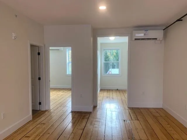 $2,800 | 21 Central Street, Unit 3, Woodstock, VT 05091