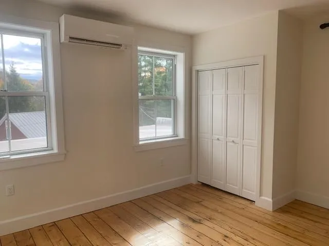 $2,800 | 21 Central Street, Unit 3, Woodstock, VT 05091