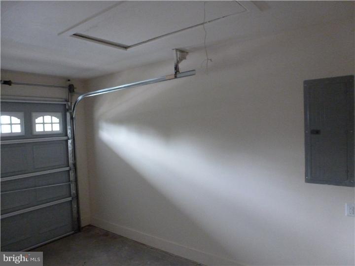 49 Tinsel Road Levittown, PA 19056 - Photo 6 of 10 Garage