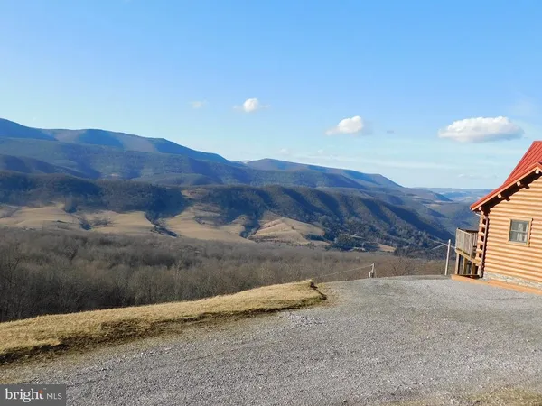 $749,000 | 515 Lookout Lane, Riverton, WV 26814