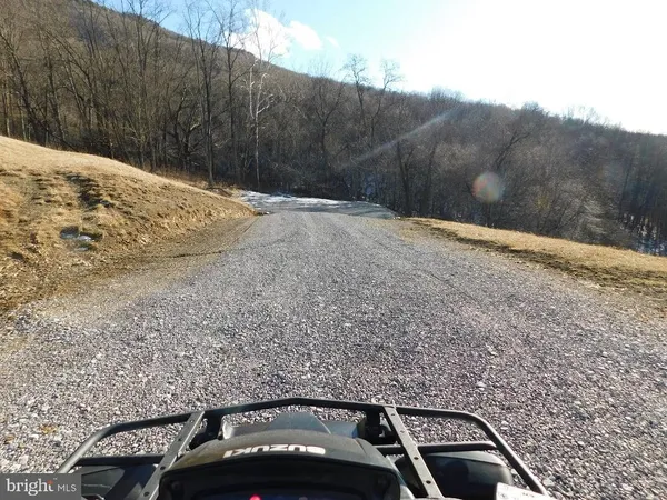$749,000 | 515 Lookout Lane, Riverton, WV 26814