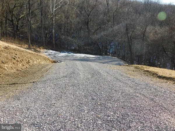 $749,000 | 515 Lookout Lane, Riverton, WV 26814