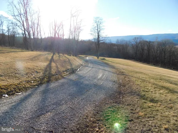 $749,000 | 515 Lookout Lane, Riverton, WV 26814